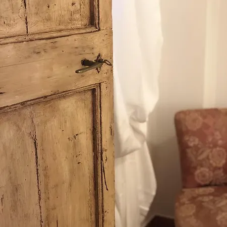 Podere Morucciola ゲストハウス アルコラ