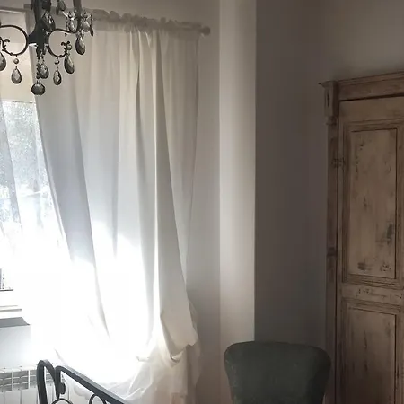 Podere Morucciola 게스트하우스 *